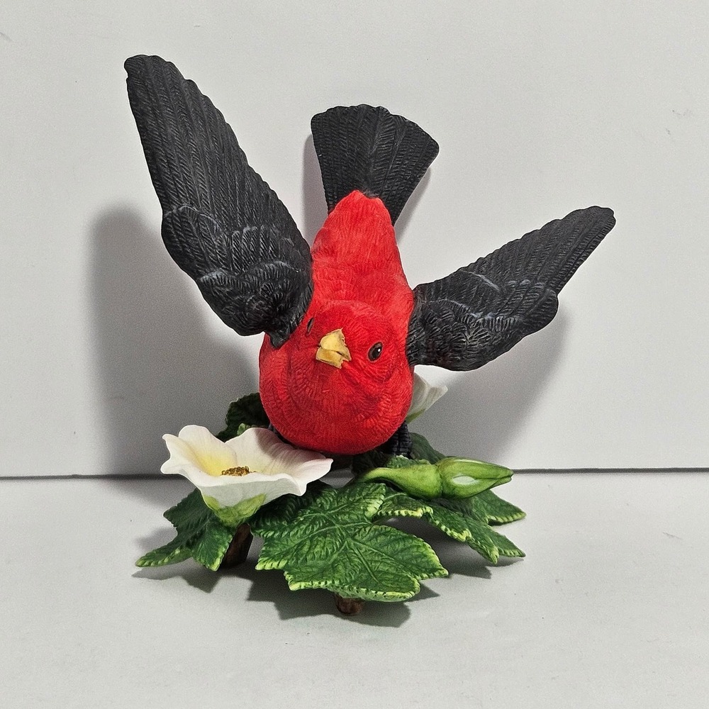Lenox Garden Bird Collection Scarlet Tanager Fine Porcelain Figurine 1992 NIB